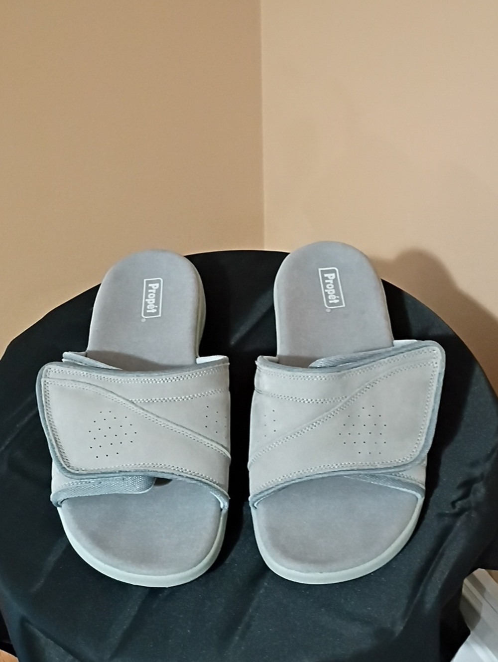 Propet Men's Size 12 Adjustable Slide Sandal in Light Gray